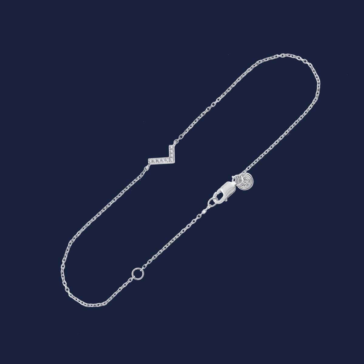 Initialen Armband mit rundem Schliff für Damen und Herren - 14k Weißgold / V von Pukka Berlin Unkategorisiert online kaufen