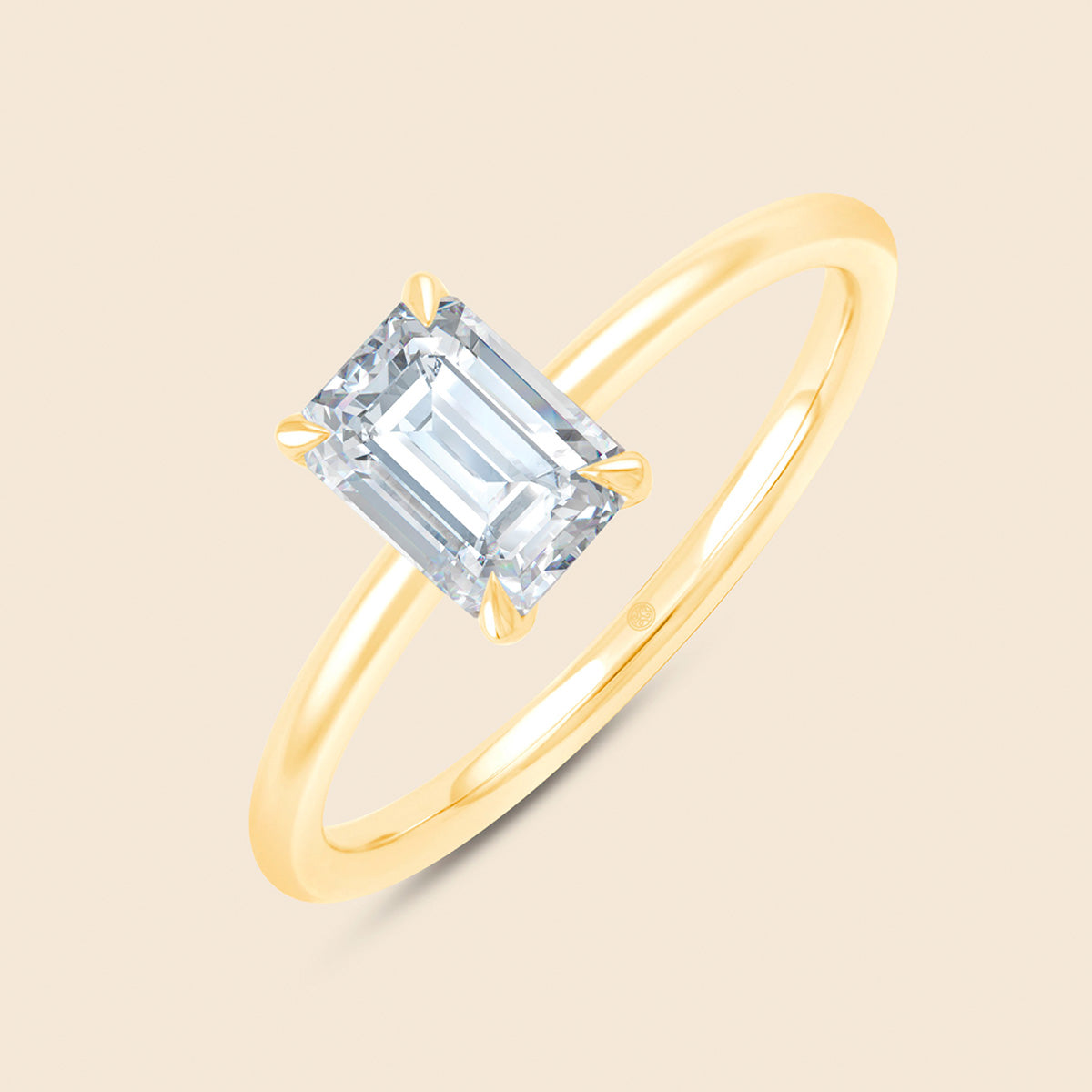 Aster Emerald Ring Verlobungsring mit Smaragd Schliff mit Labordiamant für Damen - Gelb / 18k Gold von Pukka Berlin Unkategorisiert online kaufen