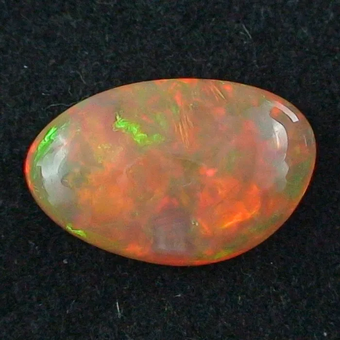 🦚 8,31 ct Welo Opal Multicolor – Milchopal für Opal Schmuck – Tropfen Schliff