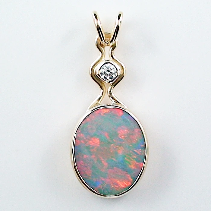 🦚 18k Gelbgold Anhänger mit 6,68 ct. Crystal Opal und Diamant Unkategorisiert online kaufen